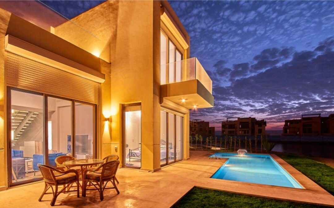 5 Things to Consider While Booking Luxury Villas for Rent
