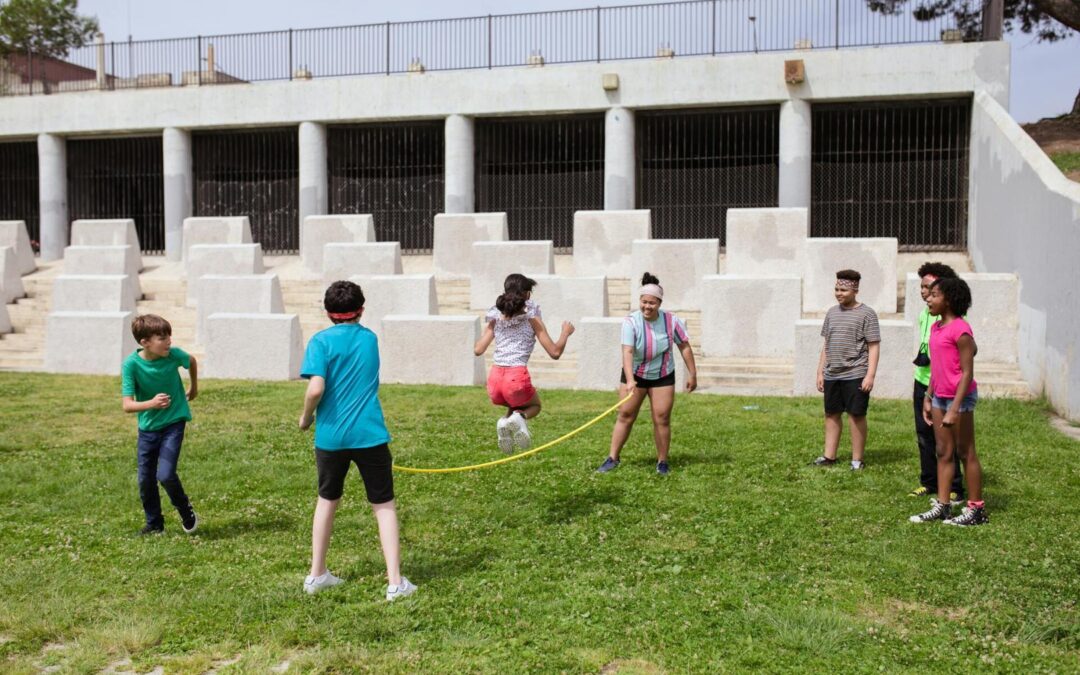 How summer camps can help build social skills in children